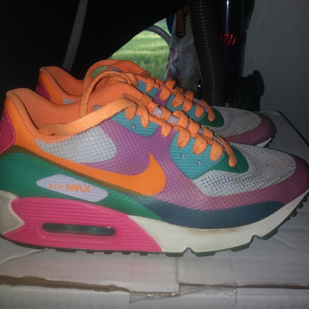 Beautiful Tropical Colored Nike Air Max